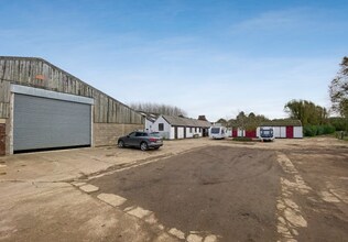 Rycote Farm, Thame for rent Primary Photo- Image 1 of 2