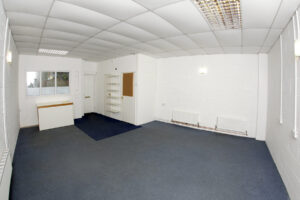 86 Parsonage Barn Ln, Ringwood for rent Building Photo- Image 1 of 2