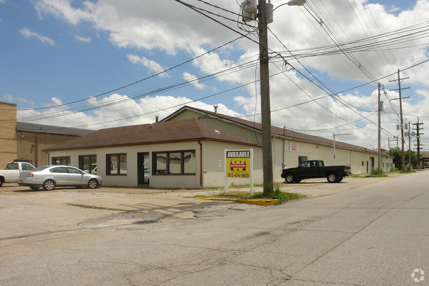 105 N 9th Ave, Evansville, IN for sale - Primary Photo - Image 3 of 31