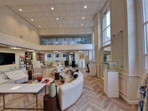 28 Cavendish Sq, London to rent Interior Photo- Image 2 of 3