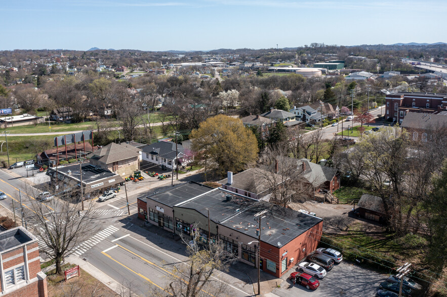 1326 N Broadway St, Knoxville, TN for sale - Construction Photo - Image 2 of 4