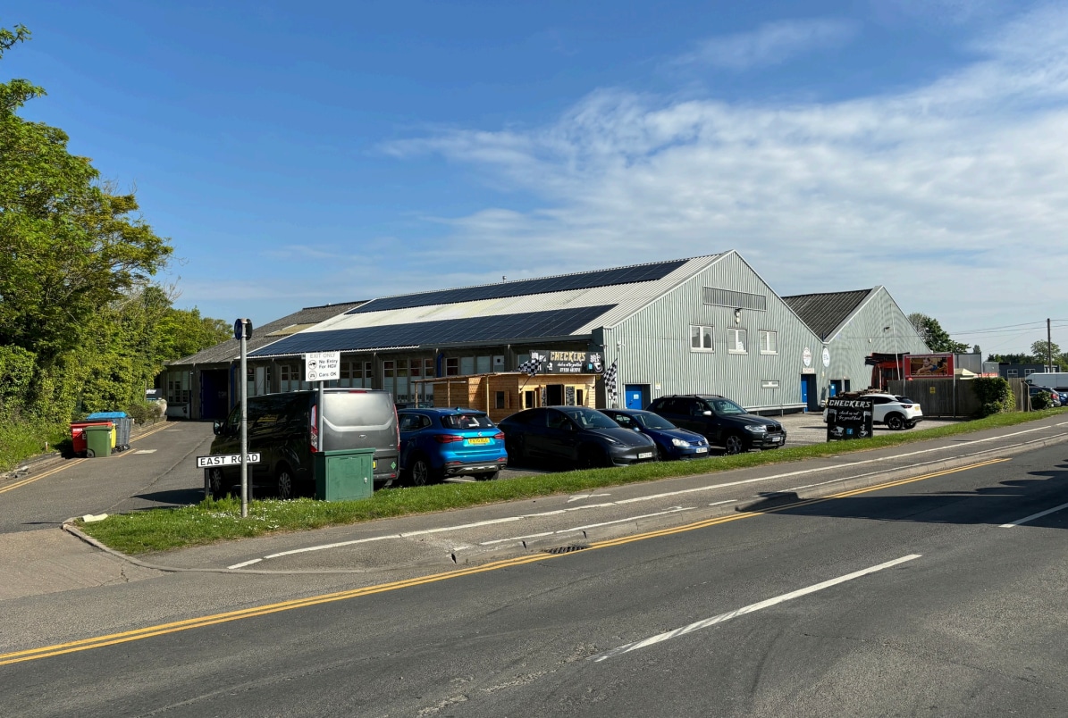 East Rd, Sleaford to rent Primary Photo- Image 1 of 26