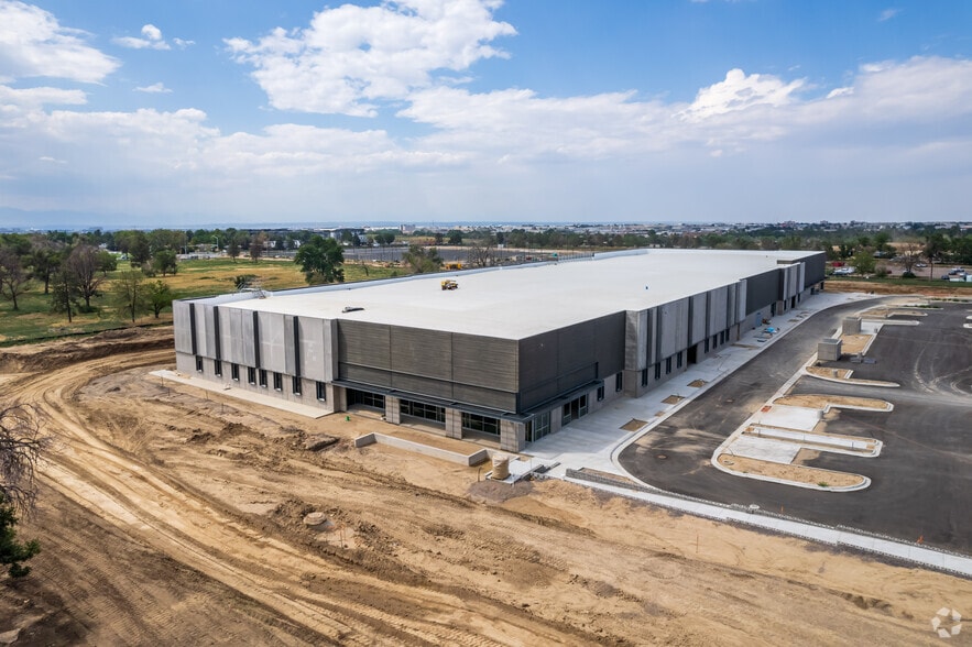 2251 N Revere St, Aurora, CO to rent - Building Photo - Image 2 of 15