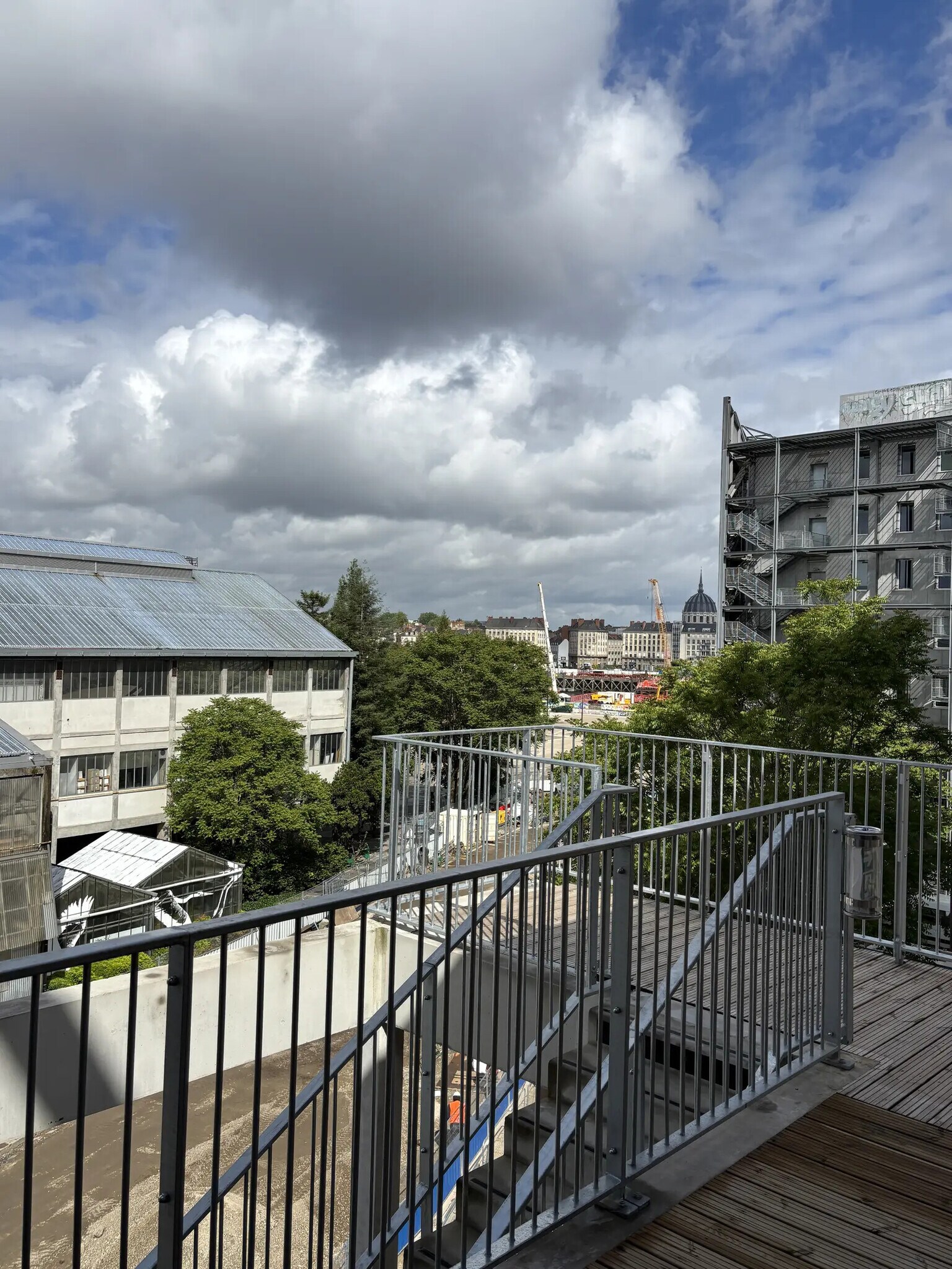 Office in Nantes to rent Building Photo- Image 1 of 7
