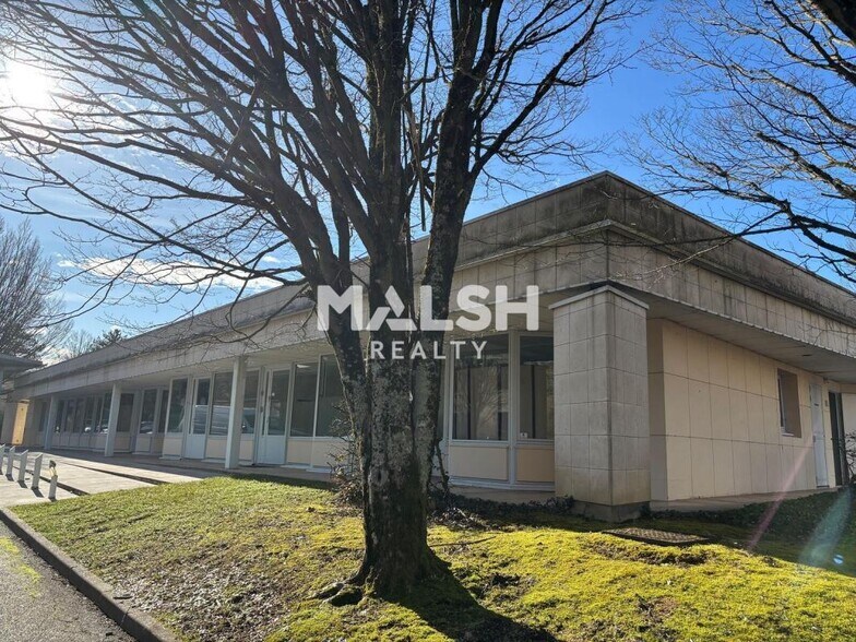 Office in Dardilly to rent - Building Photo - Image 1 of 8