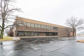 825 Riverview Dr, Benton Harbor, MI for sale Building Photo- Image 1 of 20