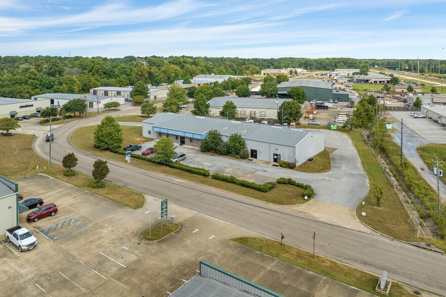 840 Lagoon Business Loop, Montgomery, AL for sale - Building Photo - Image 1 of 36