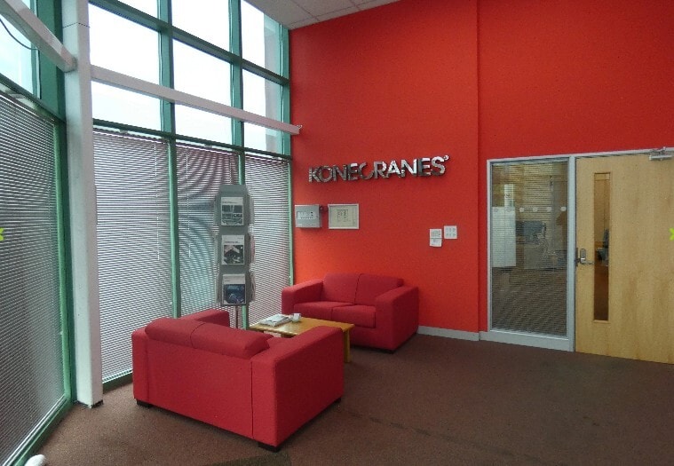 18 Great Bridge St, West Bromwich to rent - Interior Photo - Image 1 of 8