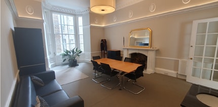 10 St Colme St, Edinburgh to rent Interior Photo- Image 1 of 2
