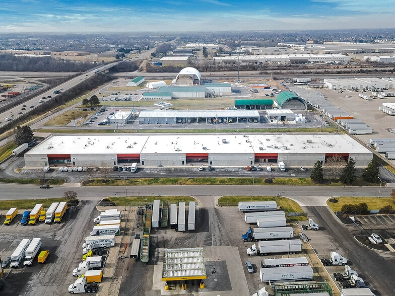 2541-2559 Westbelt Dr, Columbus, OH to rent - Building Photo - Image 1 of 6