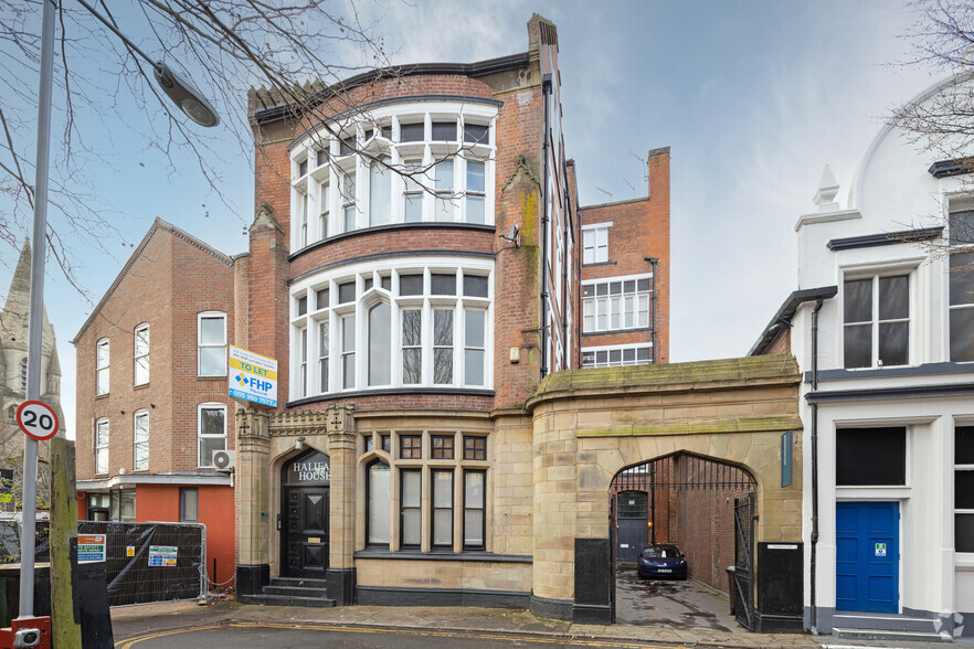 Halifax Pl, Nottingham for rent - Primary Photo - Image 1 of 10