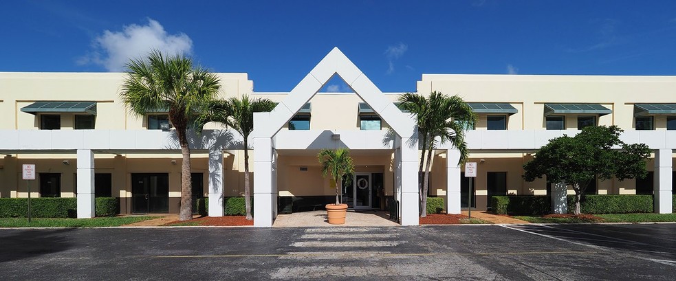 2000 W Commercial Blvd, Fort Lauderdale, FL for sale - Primary Photo - Image 1 of 1