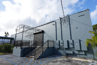 More details for 6550 NE 4th Ct, Miami, FL - Light Industrial for Rent