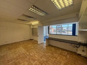 222 Hangleton Rd, Hove to rent Interior Photo- Image 2 of 2