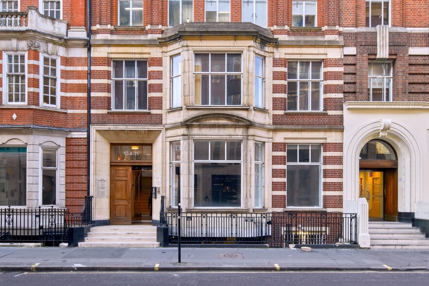 15-16 Margaret St, London to rent - Building Photo - Image 2 of 40