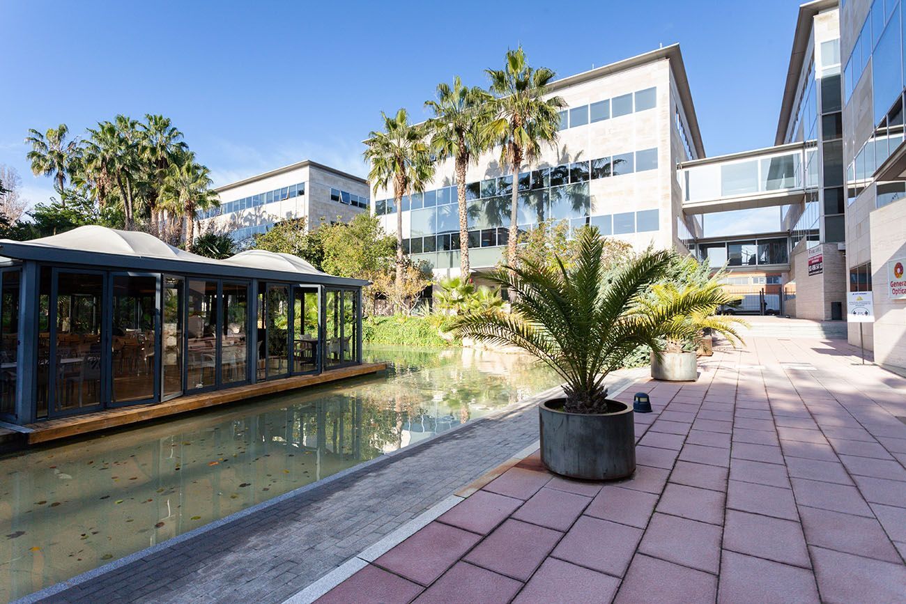 Carretera Hospitalet, 147, Cornellà de Llobregat, Barcelona to rent Building Photo- Image 1 of 1