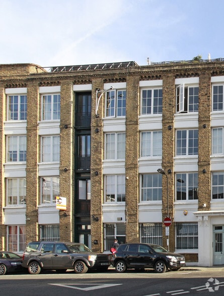 78 Luke St, London for sale - Primary Photo - Image 1 of 1