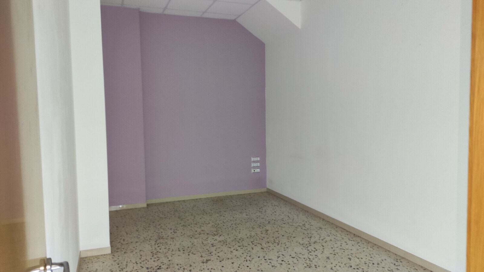 Tarragona, TAR 43004 - Unit 01 -  - Interior Photo - Image 2 of 6