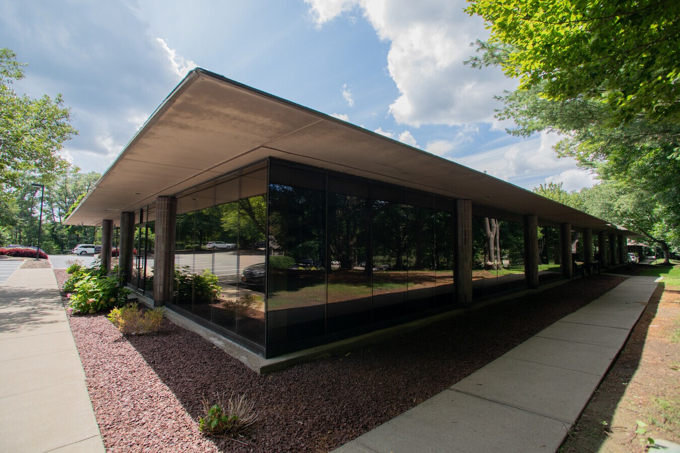 150 Linden Oaks Dr, Rochester, NY 14625 UK