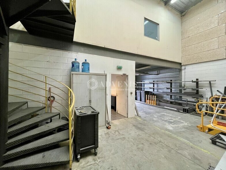 Light Industrial in Moussy-le-Neuf to rent - Interior Photo - Image 3 of 7
