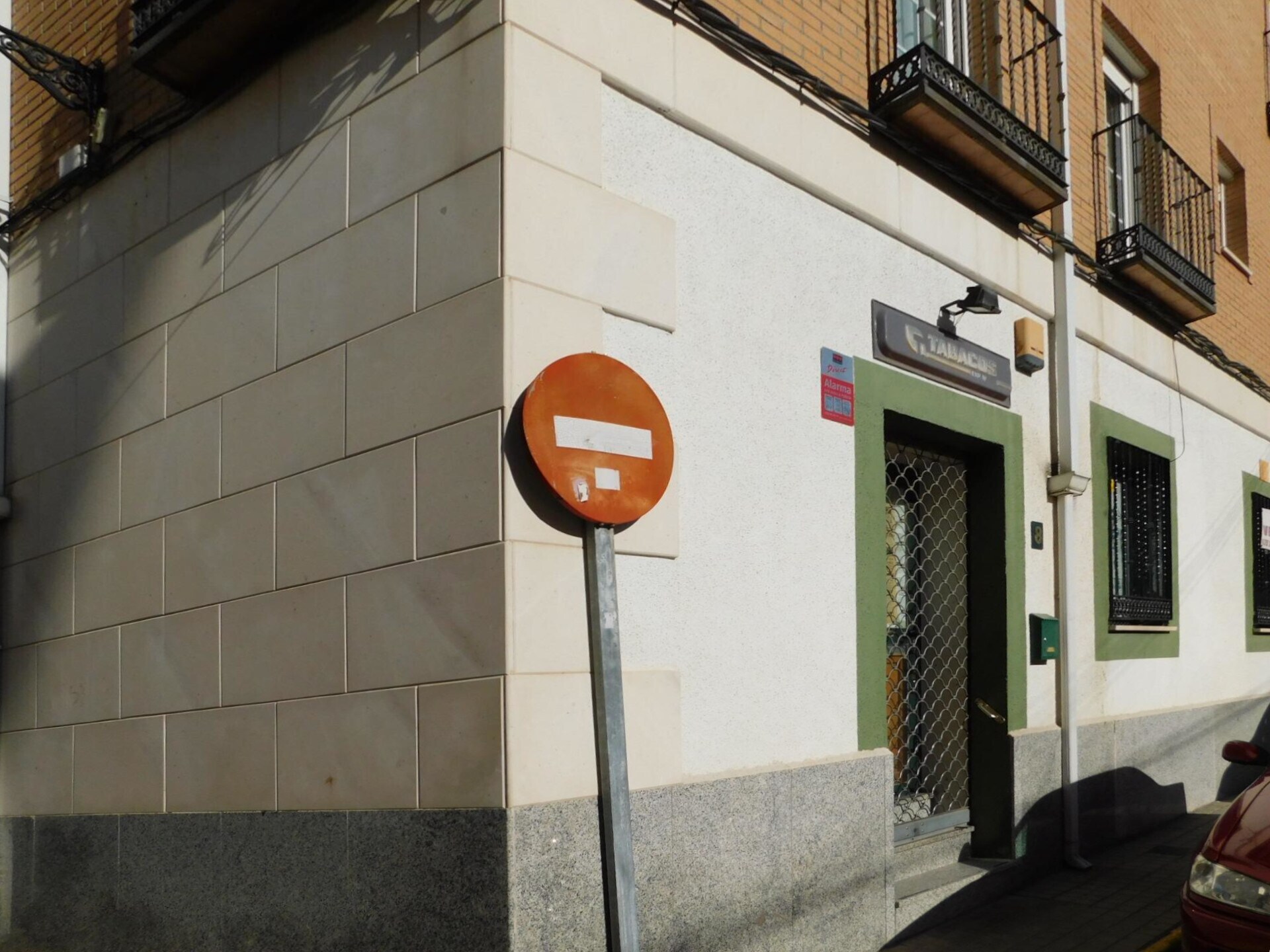 Retail in Illescas, Toledo to rent Interior Photo- Image 1 of 16