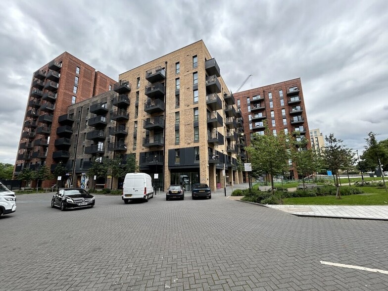 7 Barking Wharf Sq, Barking to rent - Building Photo - Image 2 of 5