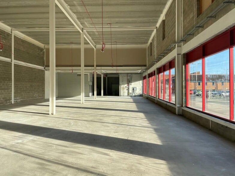 Market Quay, Fareham to rent - Building Photo - Image 3 of 3