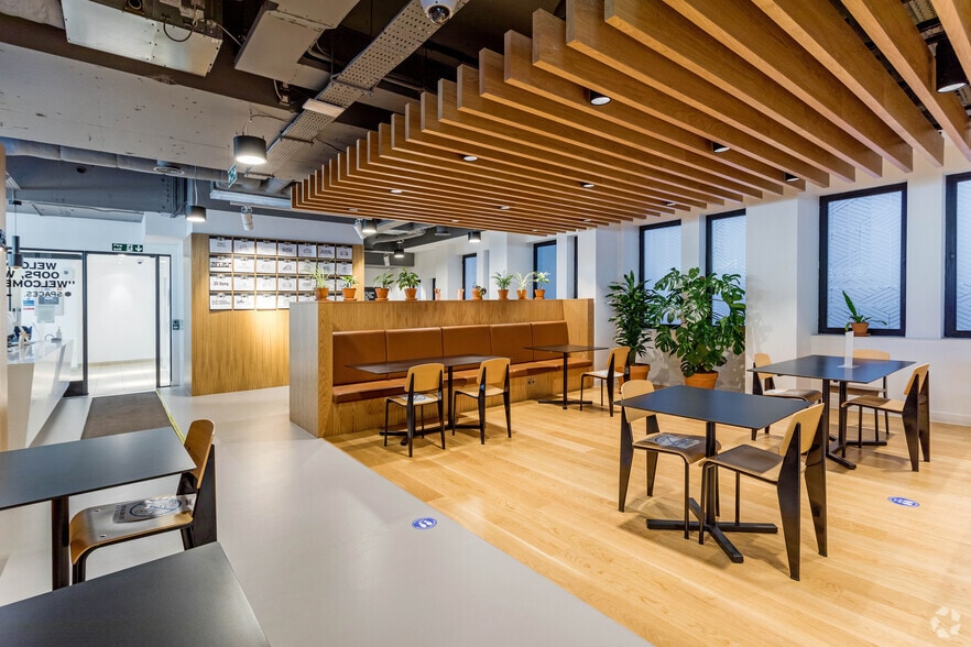 307 Euston Rd, London to rent - Interior Photo - Image 2 of 9