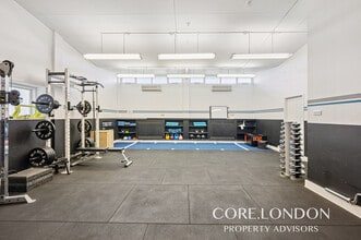 1 Twyford Av, London to rent Interior Photo- Image 1 of 7