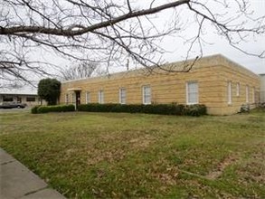 129 S 4th St, Wills Point, TX for sale Primary Photo- Image 1 of 1