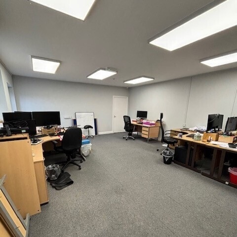 Barr Ln, Barton Under Needwood to rent - Building Photo - Image 2 of 3