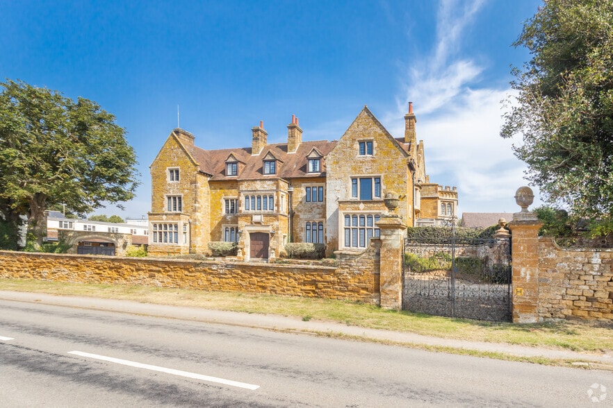 Grooms Ln, Northampton for sale - Primary Photo - Image 1 of 1