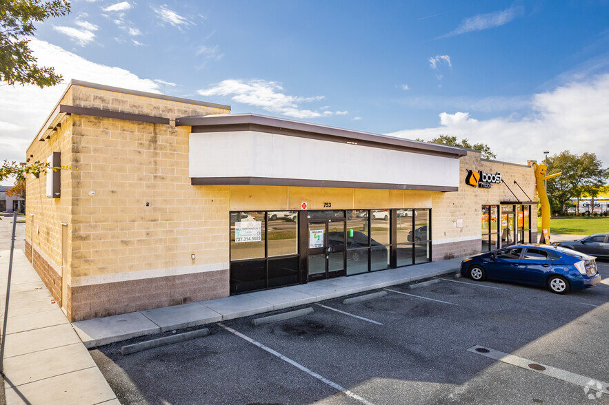 751-753 E Fowler Ave, Tampa, FL for sale - Building Photo - Image 2 of 6