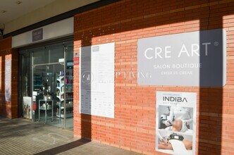 Retail in Sant Pere de Ribes, Barcelona to rent Construction Photo- Image 2 of 5