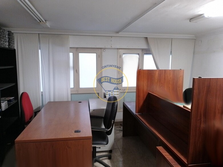 Retail in Ontinyent, Valencia to rent - Primary Photo - Image 1 of 7