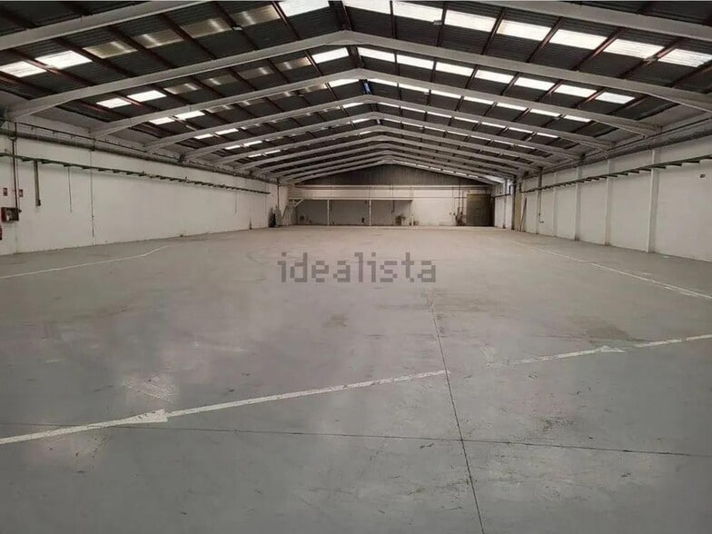 Industrial in Carlet, Valencia for sale - Interior Photo - Image 1 of 11