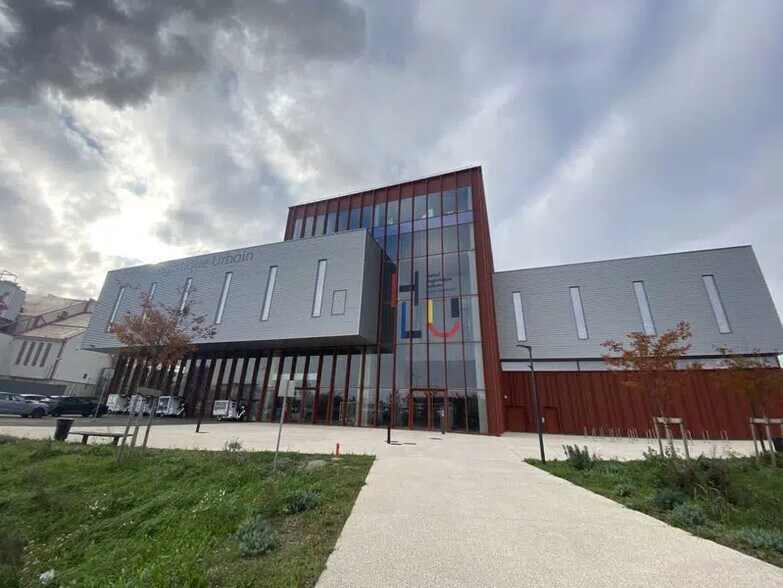 Office in Lyon to rent - Building Photo - Image 2 of 17