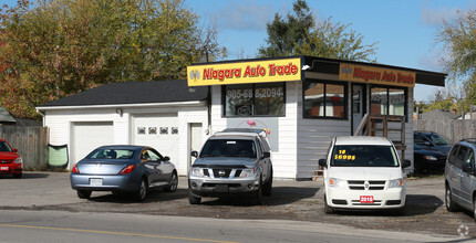 37 Hartzel Rd, St Catharines, ON for sale Primary Photo- Image 1 of 3