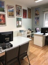 Retail in Segovia, Segovia to rent Interior Photo- Image 1 of 2