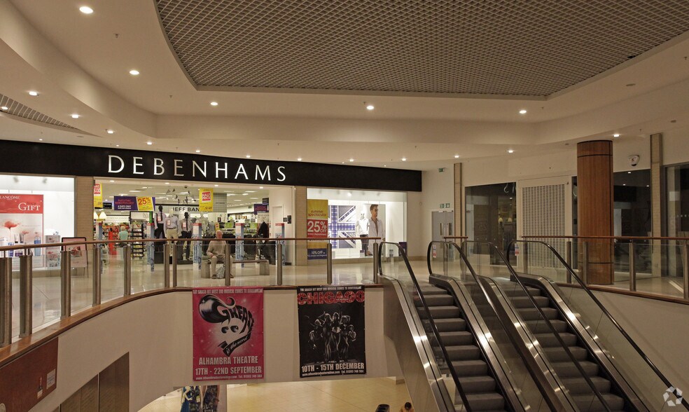 High St, Dunfermline to rent - Building Photo - Image 1 of 7