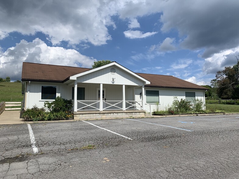 3006 Hawk Hwy, Lost Creek, WV for sale - Primary Photo - Image 1 of 1