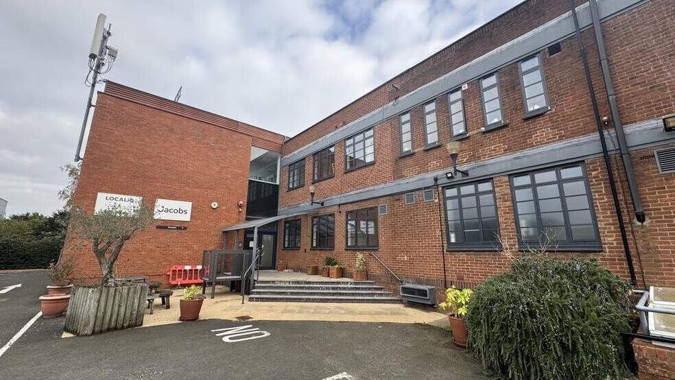 227 London Rd, Worcester to rent - Building Photo - Image 2 of 35