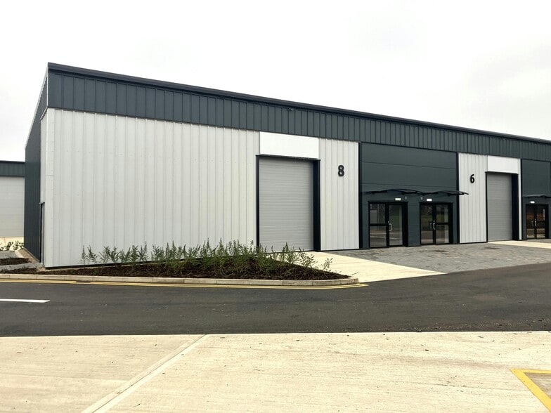 Witham Court, Yaxley to rent - Building Photo - Image 3 of 10