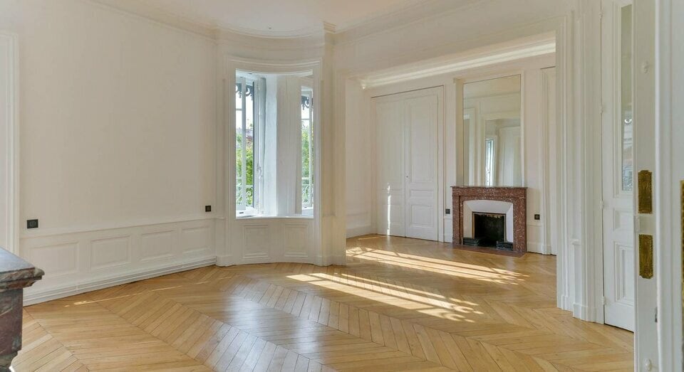 Location Bureaux 165 m² - Photo 1