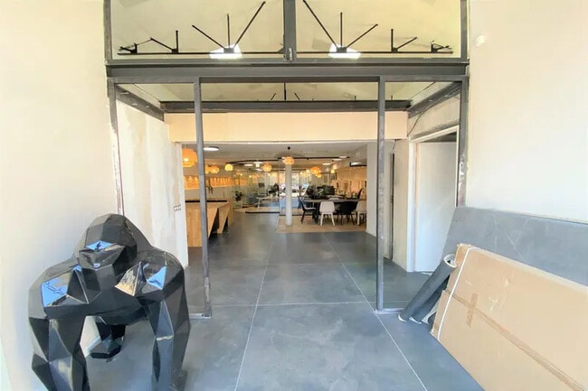 Location Bureaux 245 m² à 500 m²