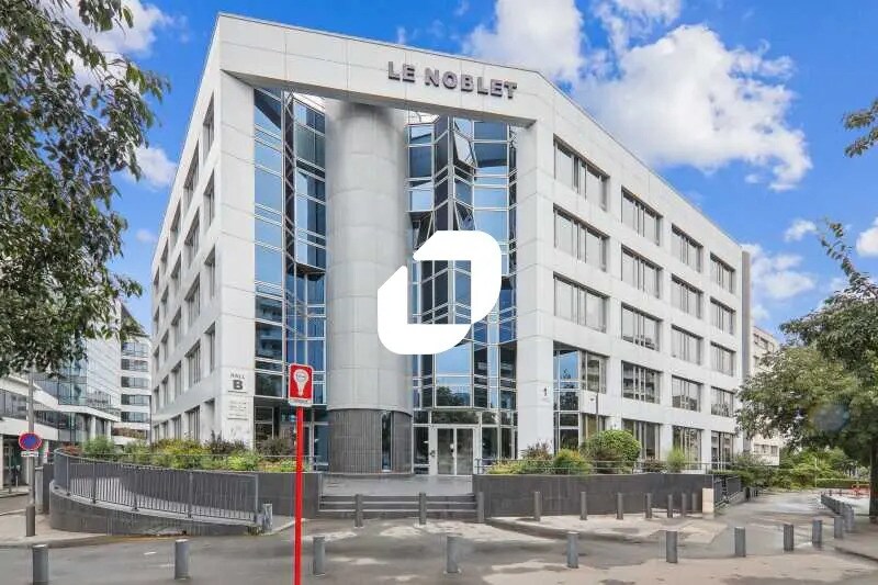 Office in Colombes to rent - Building Photo - Image 1 of 17