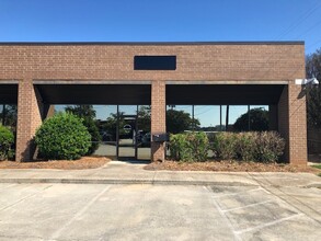 3702 Alliance Dr, Greensboro, NC for rent Building Photo- Image 2 of 11