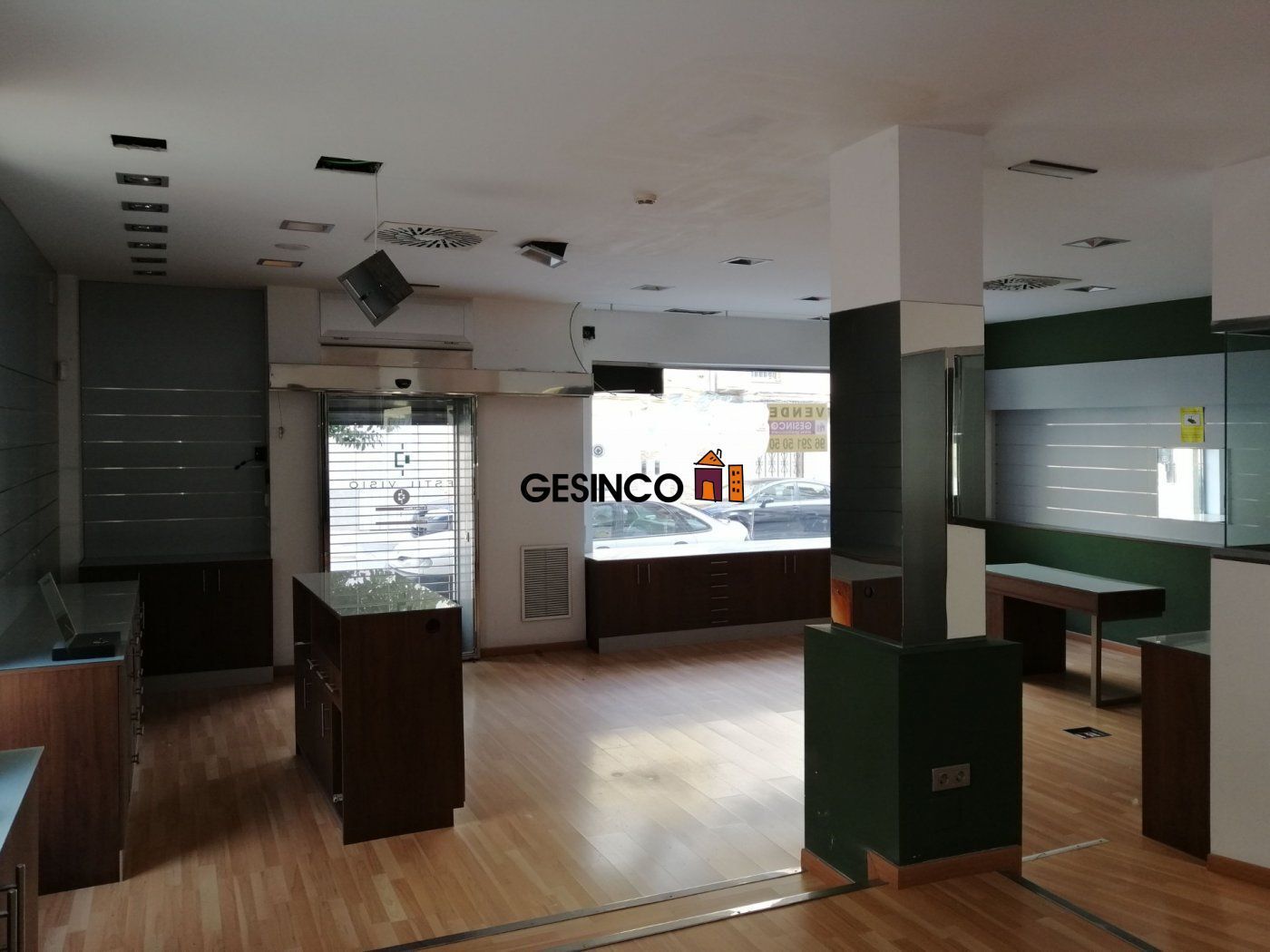 Retail in València, Valencia for sale Building Photo- Image 1 of 8
