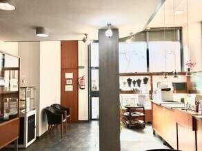 Retail in Granollers, Barcelona to rent Interior Photo- Image 2 of 12