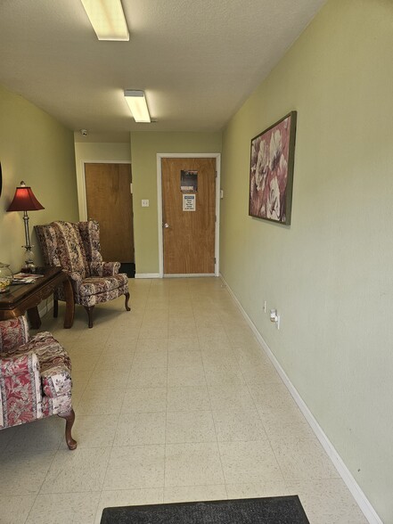 1030 Centerville Tpke S, Chesapeake, VA for rent - Lobby - Image 3 of 22